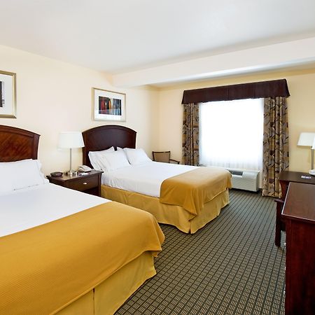 Holiday Inn Express & Suites Віллкокс Номер фото