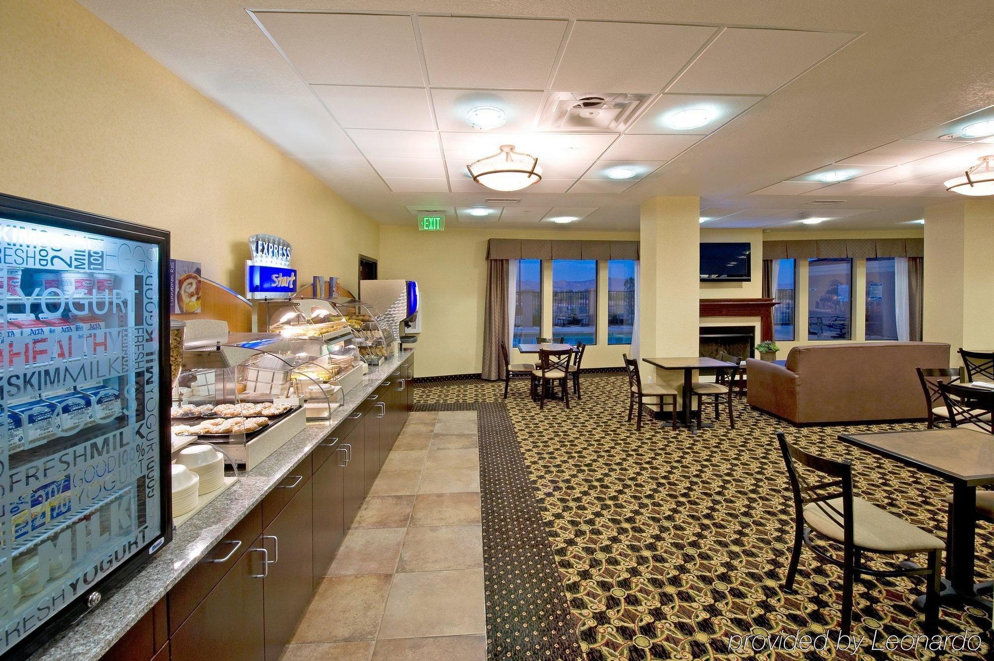 Holiday Inn Express & Suites Віллкокс Екстер'єр фото